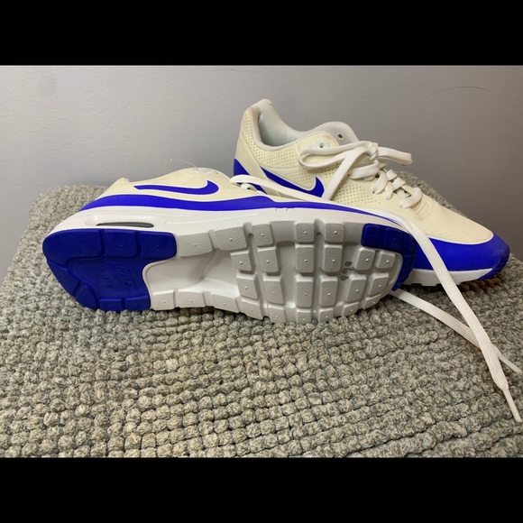 Womens air max 1 ultra moire Reflective size 8.5 - Picture 3 of 8